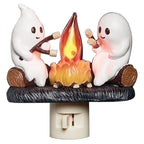 Veilleuse décorative Halloween : fantômes autour d'un feu de camp, vue sur fond blanc